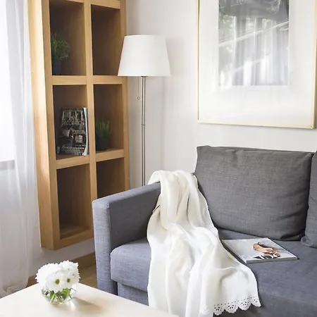 Ap-apartments Chmielna No. 106b